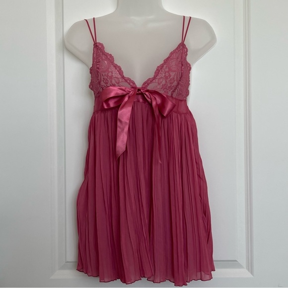 Victoria's Secret Other - Victorias Secret Lace Babydoll Night Gown Slip size small dusty rose colorNWOT
